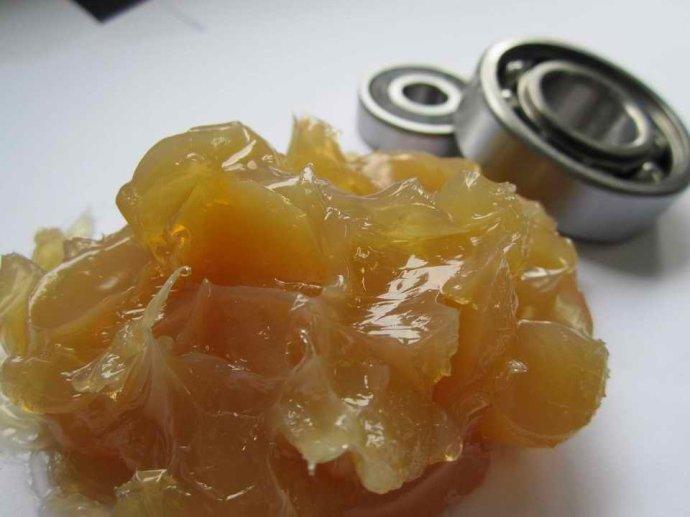 導(dǎo)致軸承潤滑脂漏失的原因有哪些？